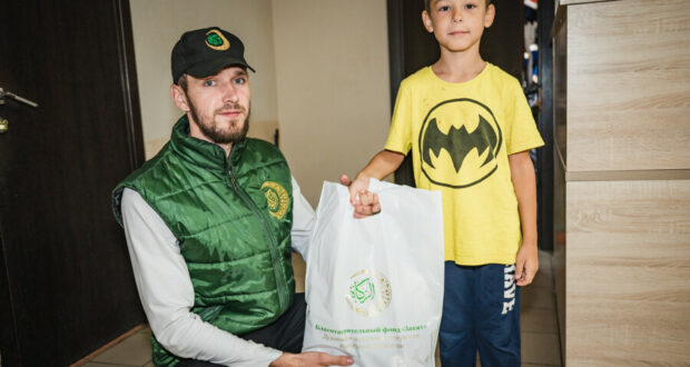 Фонд «Закят» ДУМ РТ обеспечил детей беженцев из Донецка и Луганска школьными принадлежностями