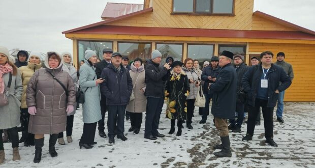 Делегаты форума татарских журналистов ознакомились с этнографическим музеем “Татар авылы”