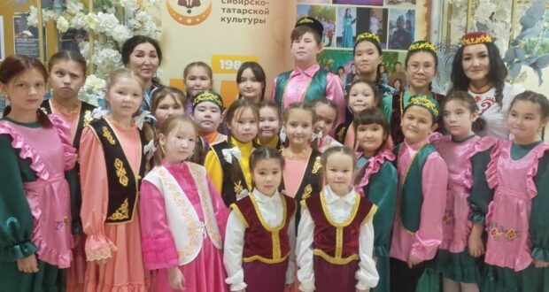 Тубыл шәһәре Себер-татар мәдәният үзәге 35 еллыгын бәйрәм итте