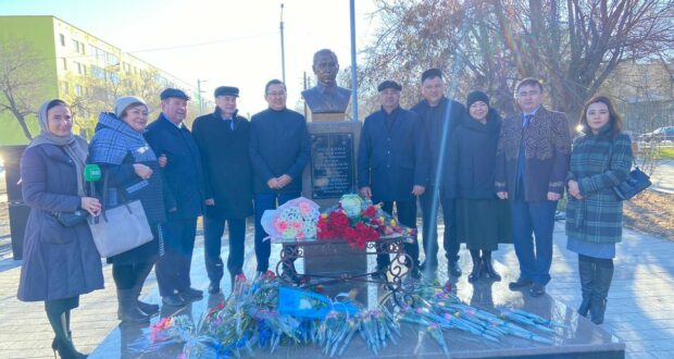 A bust of Musa Jalil is installed in Semey
