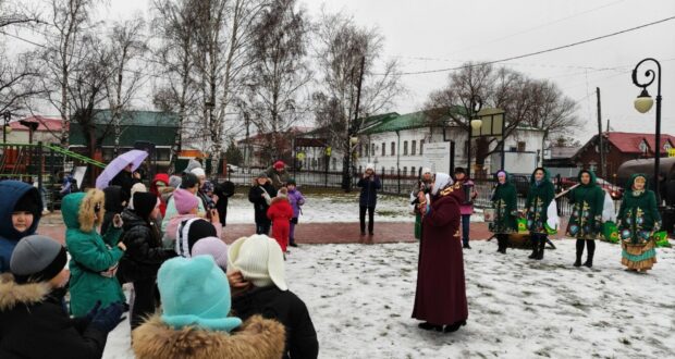 В г. Тобольска был организован фольклорный праздник «Каз өмәсе» («Праздник гусиного пера»)