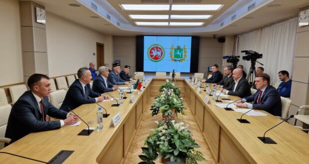 Vasil Shaykhraziev meets with the leadership of the Tomsk region