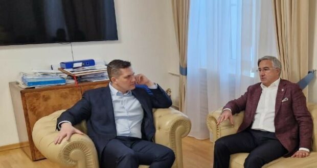 Meeting with Deputy Governor of the Tyumen Region for Internal Policy