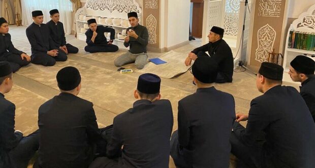 В медресе им. 1000-летия принятия ислама начались уроки татарского азана