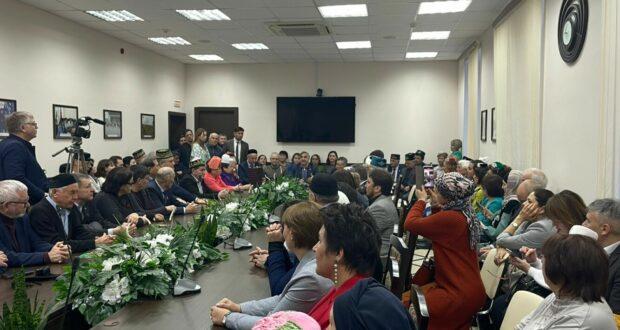 Vasil Shaykhraziev meets with activists of Tatar public organizations of the Republic of Bashkortostan