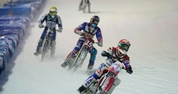 Dinar Valeev leads the Russian Motorcycle Ice Racing Championship