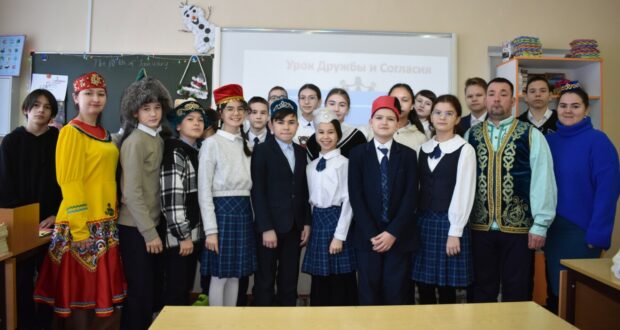 Азнакаевские школьники изучают культурное наследие