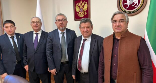 Василь Шайхразиев встретился с делегацией из Республики Казахстан
