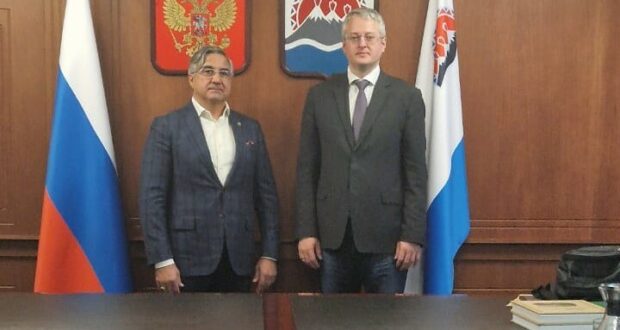 Vasil Shaykhraziev meets with Governor of the Kamchatka Territory Viktor Solodov