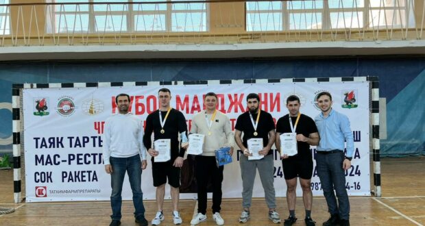 В Казани прошел чемпионат по мас-рестлингу и перетягиванию каната