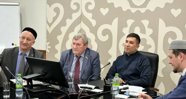 Бөтендөнья татар конгрессында Башкортстан язучылары белән очрашу узды