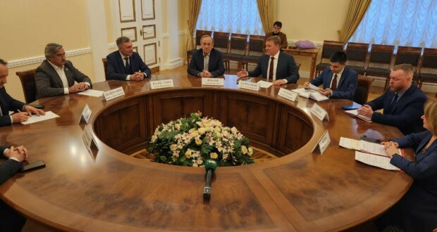 Василь Шайхразиев встретился с членами Правительства Ленинградской области и Санкт-Петербурга