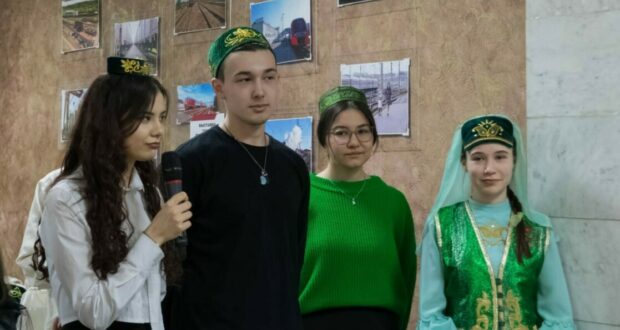 Киров медицина университеты фестивалендә студентлар татар мәдәнияте белән таныштырган