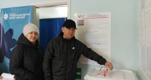 На избирательном участке № 1726 в Санниковском поселении оживлённо с самого открытия