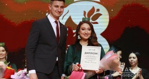 Победительницей «Яз гүзәле-2024» стала студентка из Самары Фарзана Махмутова