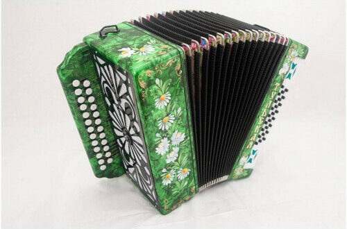“Play, accordion!”