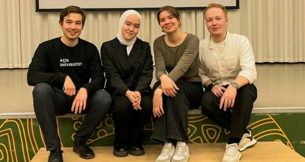 Участники международной олимпиады по татарскому языку ознакомились с проектами Всемирного форума татарской молодежи