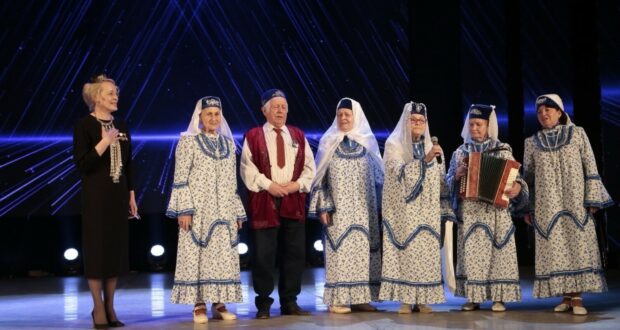 Нефтекама шәһәренең Филармония залында татар теле һәм мәдәнияте айлыгын ябылуга багышланган чара үтте