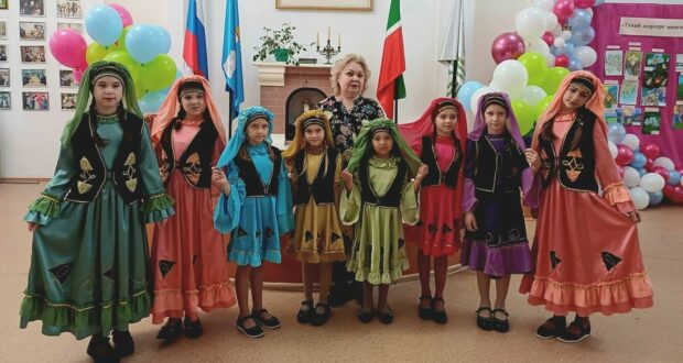 В Димитровграде состоялся Областной фестиваль татарской песни «Сембер карлыгачлары»