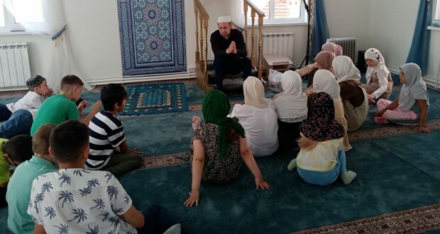 В мечети «Сахия» (Магнитогорск) прошел летний мусульманский лагерь для детей