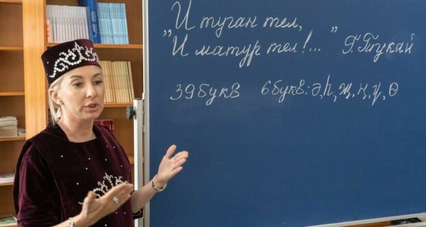 Открытый урок татарского языка прошел в СахОУНБ