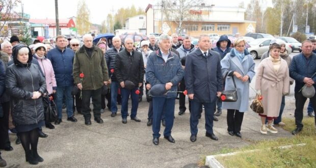 В Пильне увековечена память Наима Абдулберовича Абдуллина