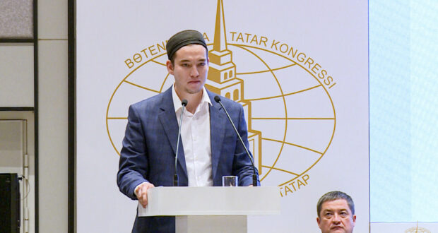 Rainur Khasanov, Chairman of the Public Organization “World Forum of Tatar Youth”, made a speech