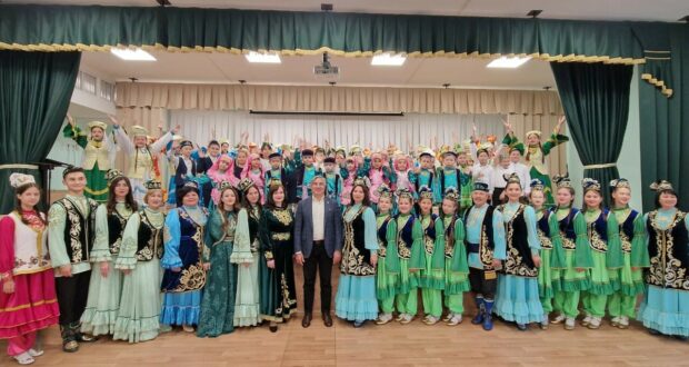 Chairman of the National Council of the World Congress of the Tatars visited Kunashak comprehensive school