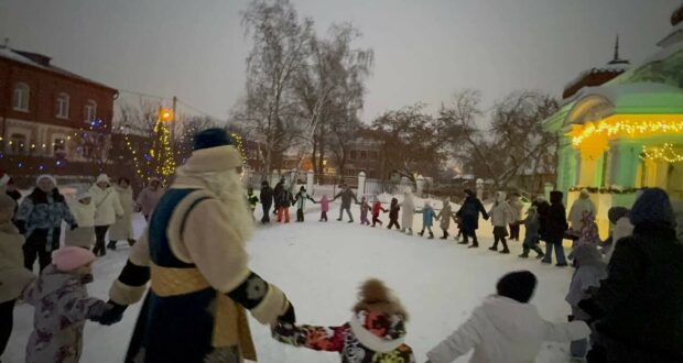 A Memorable holiday program for children at the Tatar culture center in Tomsk