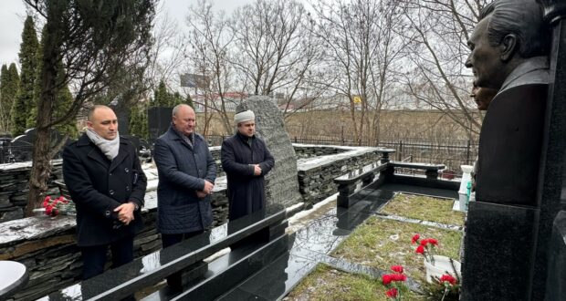 В Священный месяц Рамадан в Москве почтили память известных земляков