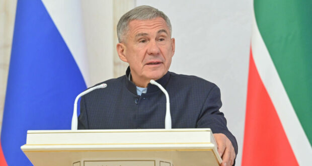 Rustam Minnikhanov: Holiday of 8 March is a good reason for expressing words of gratitude and best regards to all women