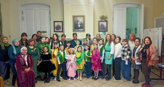 An event titled “8 Mart Bugen” (“Today is March 8”) was held in Tyumen