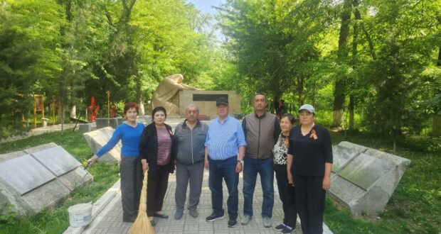 Состоялся субботник в парке “Жениш”