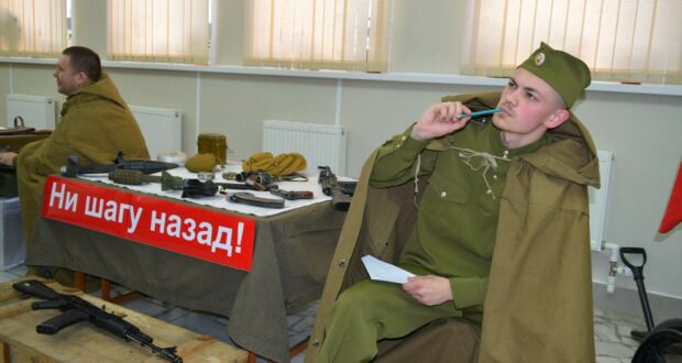 Шәмәрдән мәдәният йортында хәрби күргәзмә эшли башлады