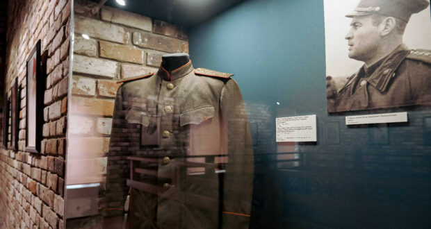 Personal belongings of Red Army commanders on display at the cannon Yard Museum