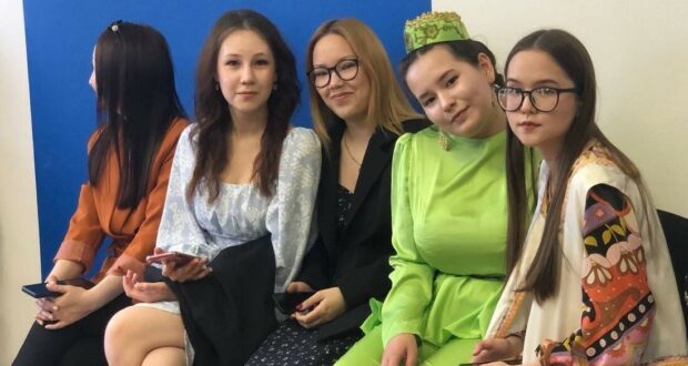Студенты Тобольска приняли участие в мероприятии, посвященном 80-летию Победы
