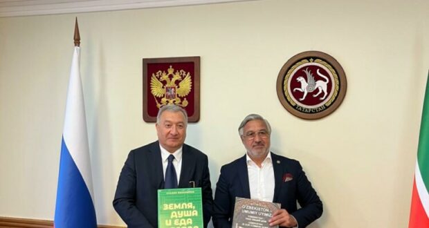 Васил Шәйхразыев Үзбәкстан Республикасы Министрлар Кабинеты каршындагы комитет рәисе урынбасары Олим Нарзуллаев белән очрашты