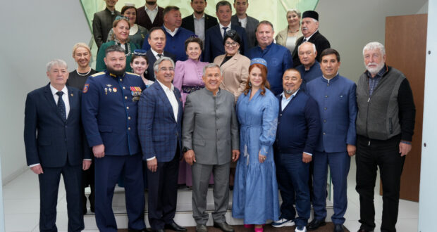Рустам Минниханов встретился с делегатами «Милләт Җыены»