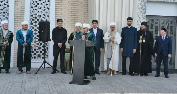 В Набережных Челнах открылась новая мечеть «Изге ай»