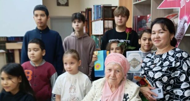 Китапханәдә иҗади очрашу