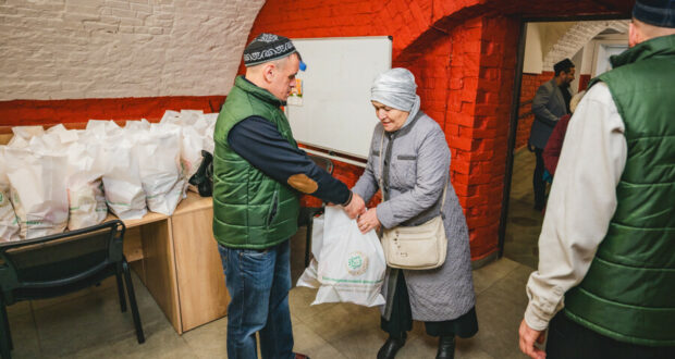 50 нуждающихся семей Казани обеспечили продовольствием