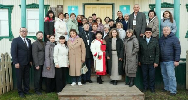 Участники форума в селе Губурчак