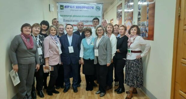 Форум делегатлары «Арча хәбәрләре» газетасы редакциясендә һәм район радиосында булдылар