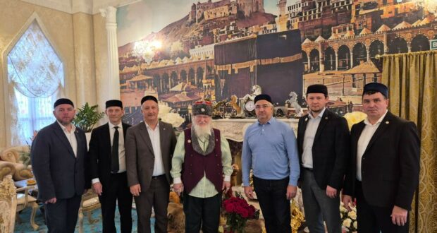 Васил Шәйхразыев Тәлгать хәзрәт Таҗетдин  белән очрашты