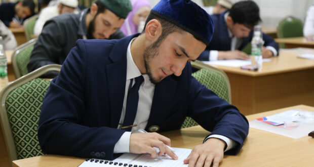 РИИда Ислам фәннәре һәм гарәп теле буенча халыкара олимпиада уза