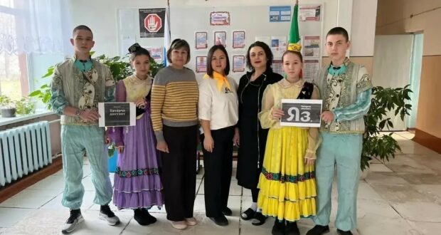 Сарман муниципаль районы белем бирү оешмалары “Татарча диктант” 2025 бөтенроссия акциясендә бик теләп катнашты.