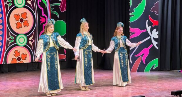 Состоялся яркий концерт «Россия единством крепка»