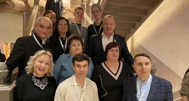 Татарстан татар эшмәкәрләрен җыйды