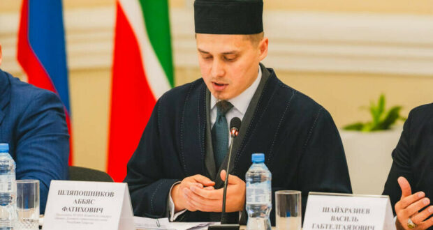 Габбас хәзрәт Шляпошников:«Хәләл» билгесен контрольсез куллану кискен проблема булып кала